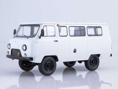 SSM2005 Масштабная модель: УАЗ-2206 микроавтобус серый 1/18