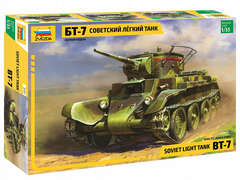 ЗВЕЗДА3545 Сов. танк БТ-7 с экипажем 1/35