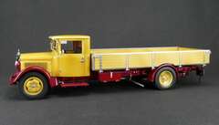 Коллекционный Автомобиль Mercedes-Benz LO 2750, 1934-38 Platform Truck ochre/red, 1/18