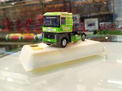 ALBEDO600117 Седельный гоночный тягач Renault AE500 "Valeo", 1/87
