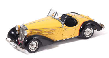 Коллекционный Автомобиль AUDI 225 FRONT ROADSTER 1935 YELLOW/BLACK LIMITED EDITION 4000 PCS. 1/18
