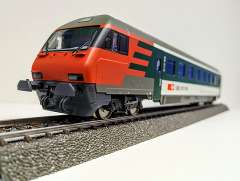 Marklin42178 Вагон скорого поезда 2 кл. с кабиной управления, тип Mark IV Bt SBB