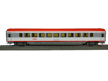 Marklin42722 Вагон скорого поезда большегрузный 2 кл., тип Z1 OBB