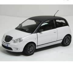 Cararama125-046 Автомобтль Lancia Ypsilon 1/24