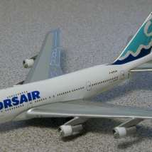 063 Модель самолета Corsair 747SP