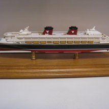 Eurotrain025k Корабль Круизный лайнер Disney Magic 30,4 см 